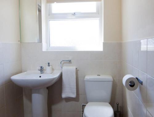 Montrose Guest House Romford Ruang foto