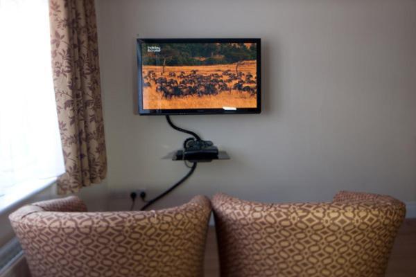 Montrose Guest House Romford Bagian luar foto